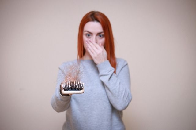 बालों को झड़ने कैसे बचाये – How to prevent hair loss
